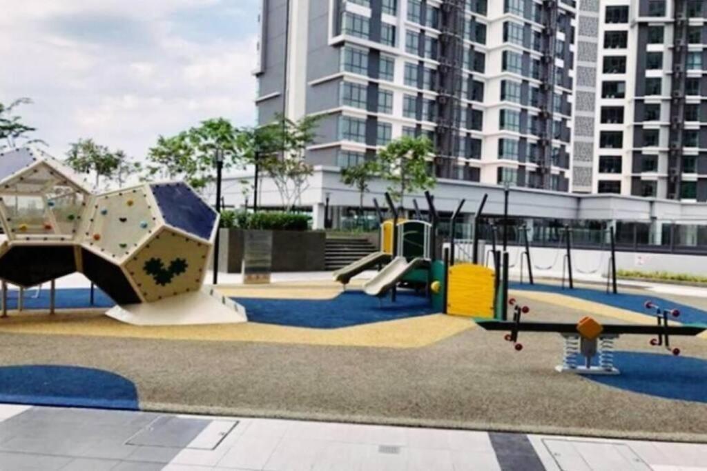 Kenwingston Cyberjaya Free Wifi By Premium Stay מראה חיצוני תמונה