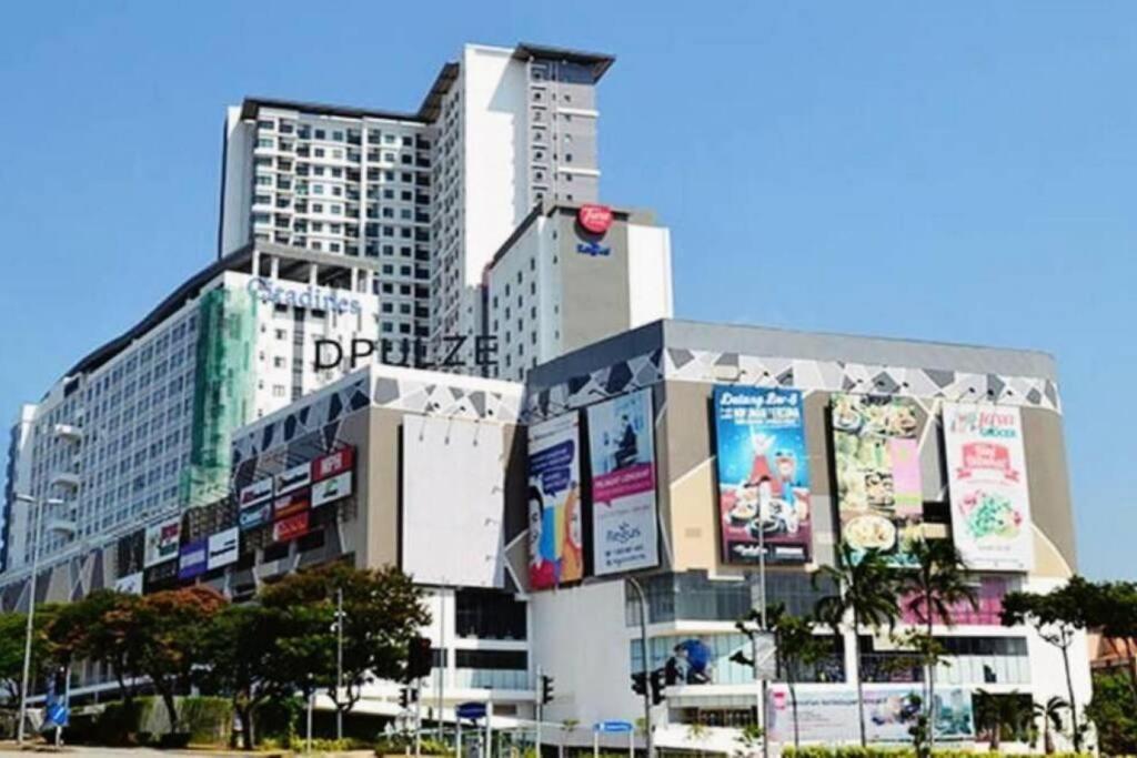 Kenwingston Cyberjaya Free Wifi By Premium Stay מראה חיצוני תמונה